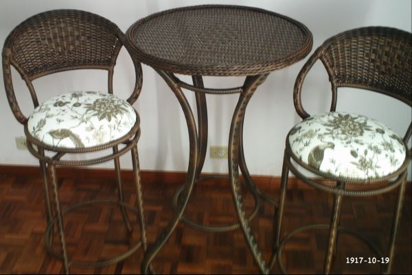 Conjunto de Mesa em Fibra Sintética